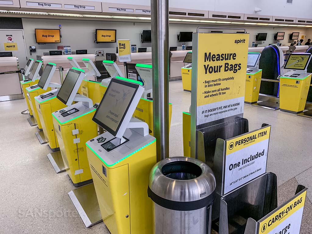 spirit airlines check in kiosk