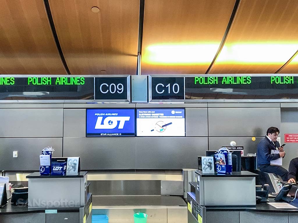 LOT Polish Airlines Ticketschalter LAX