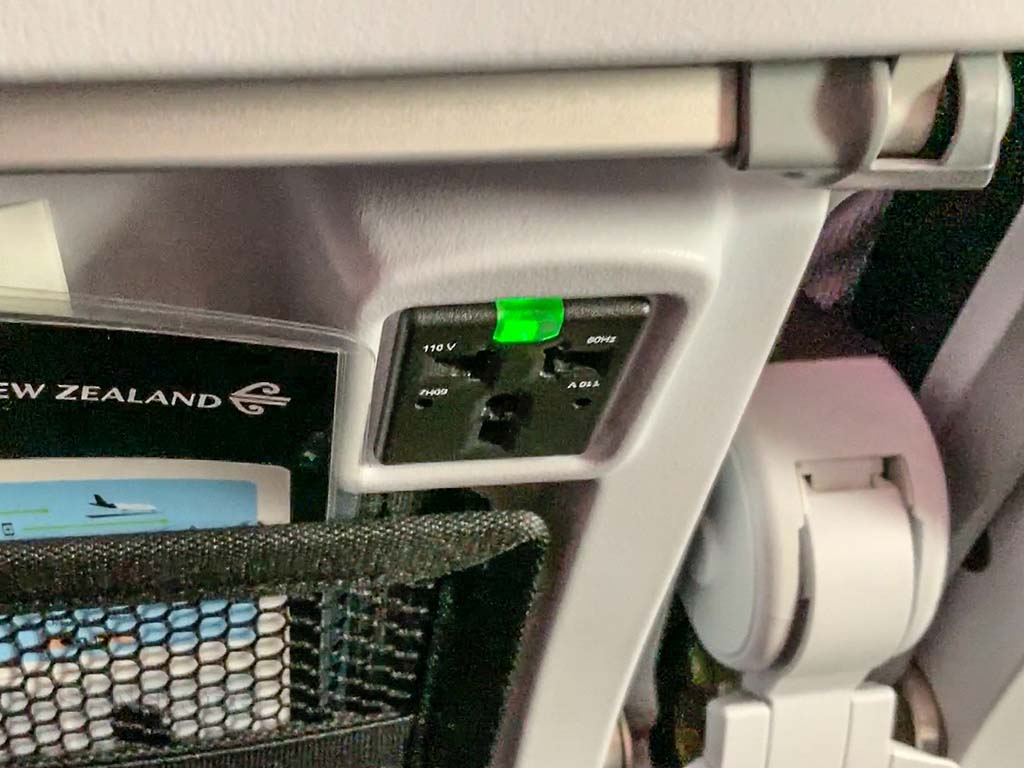 Air New Zealand electrical outlets USB ports