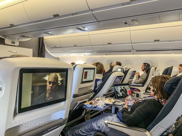 British Airways premium economy review A3501000 London to Dubai