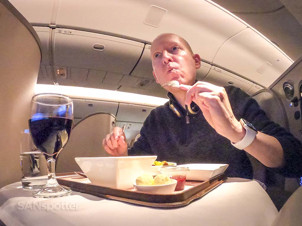sanspotter selfie china eastern meal