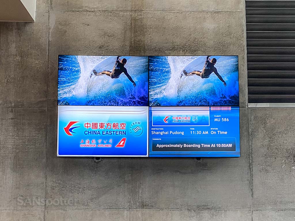 China Eastern LAX-PVG情報
