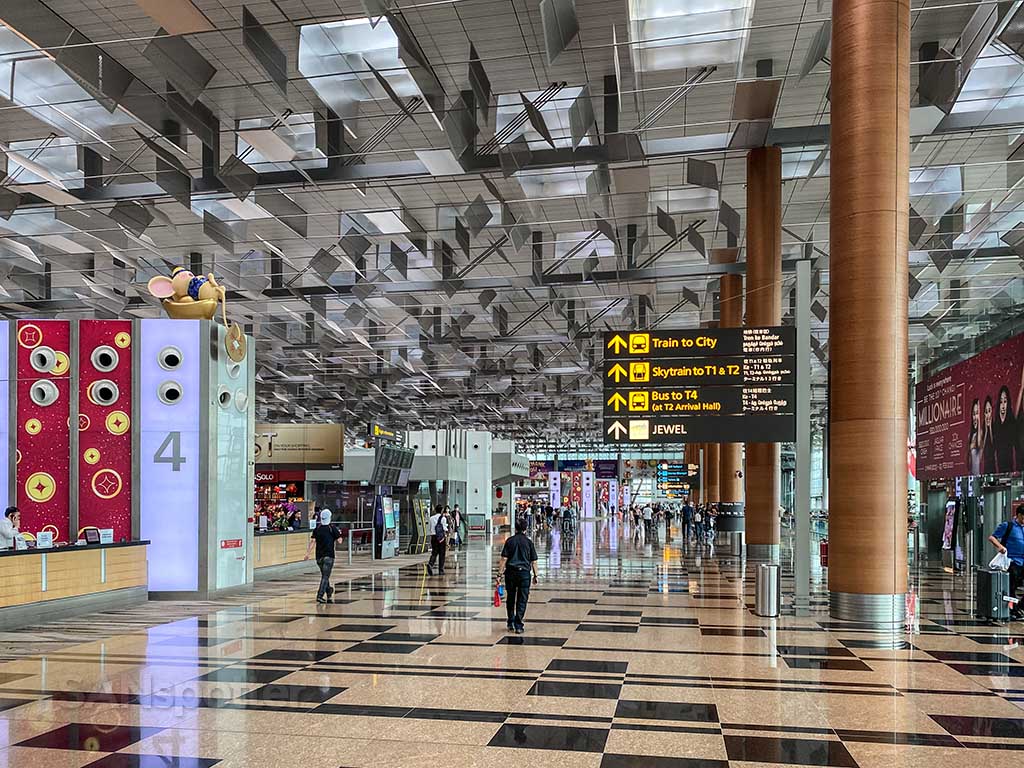 Changi Airport terminal 3 departures hall