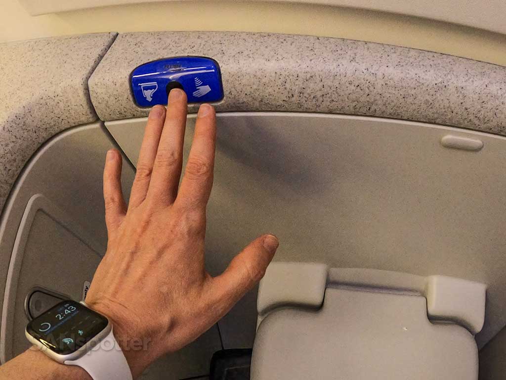 787 toilet flush sensor