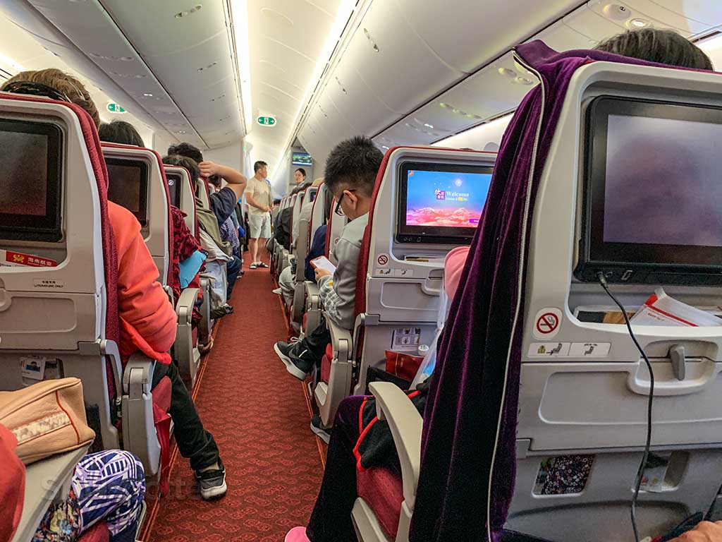 Hainan 787-9 economy experience