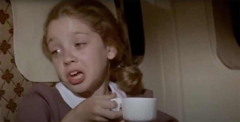 The 50 most hilarious Airplane! movie quotes (with loads of screenshots ...
