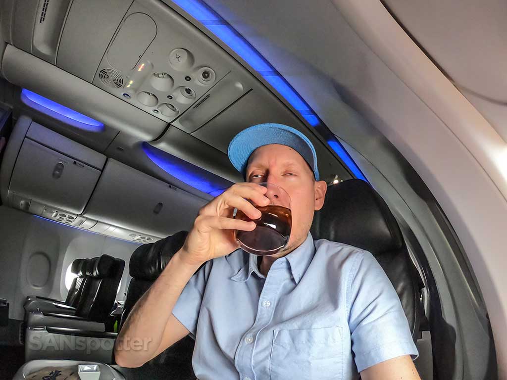 drunk sanspotter Alaska Airlines first class