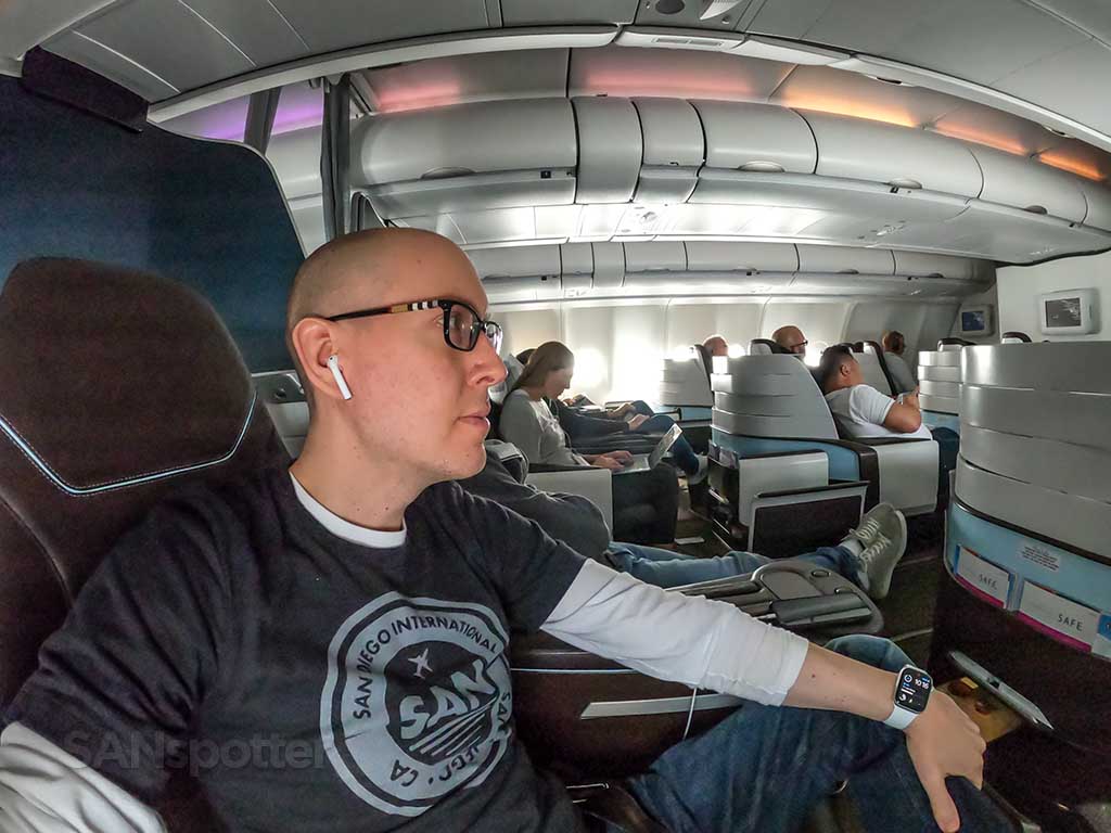 sanpsotter flying first class etiquette
