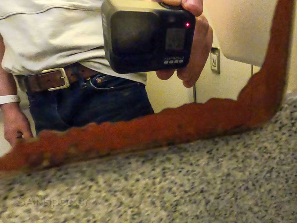 scoot lavatory