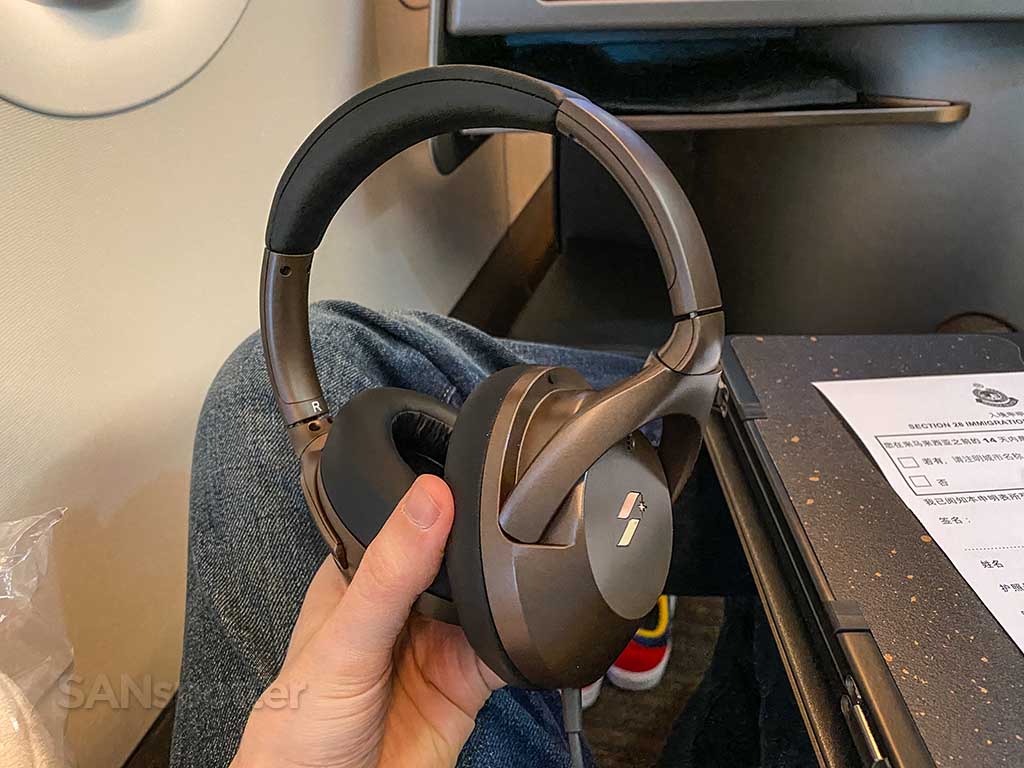 Starlux Airlines noise canceling headphones