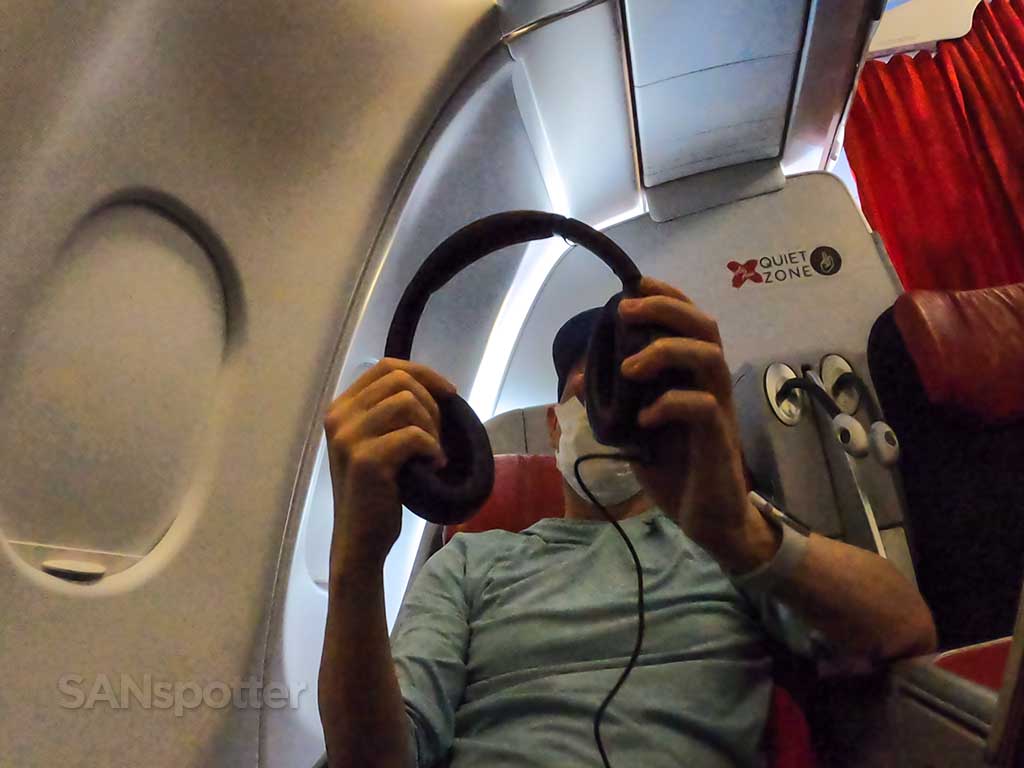 SANspotter selfie AirAsia X headphones