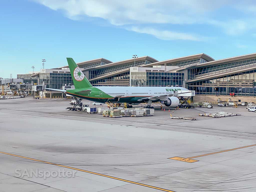 EVA Air 777-300/ER LAX