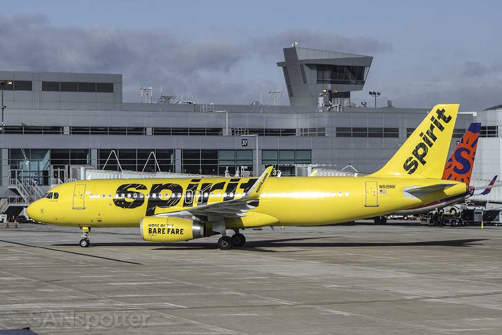 Spirit bright yellow a320