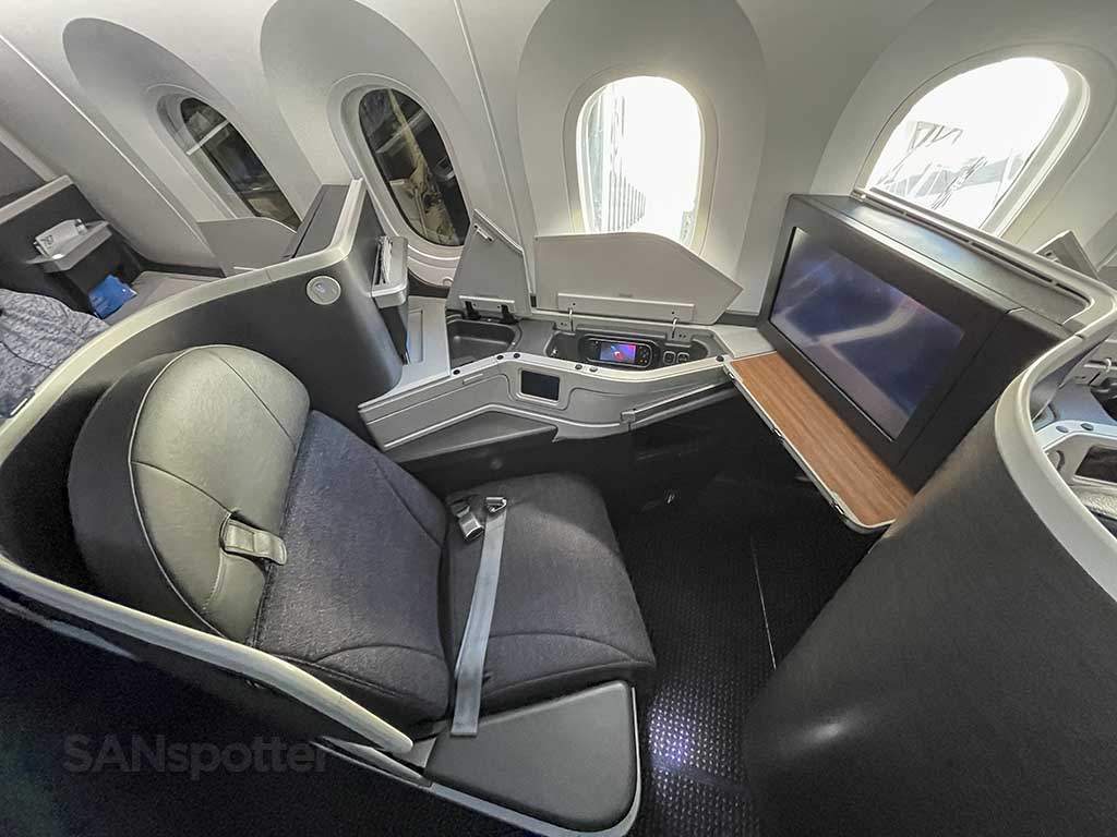An Honest American Airlines Economy Review From Sydney To LA