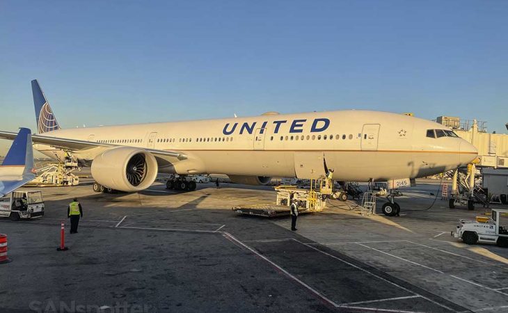 American Airlines vs United: a head to head (and very meaty) comparison