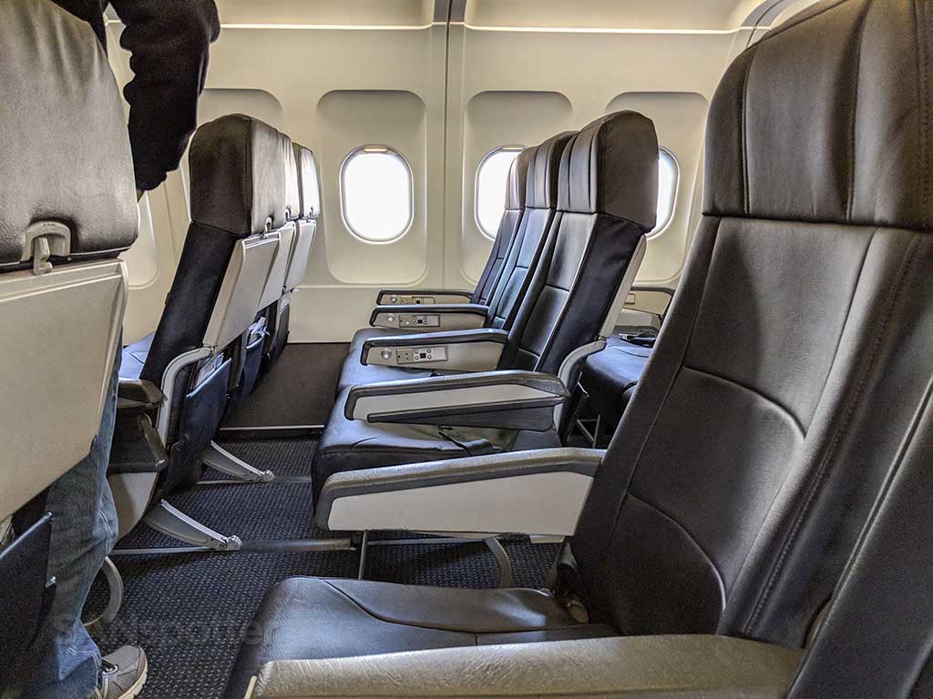 American Airlines seats without video screens