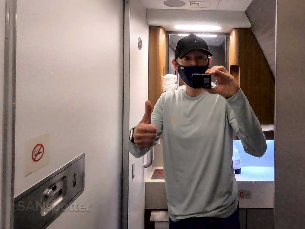 SANspotter selfie American Arlines 777-200 business class lavatory