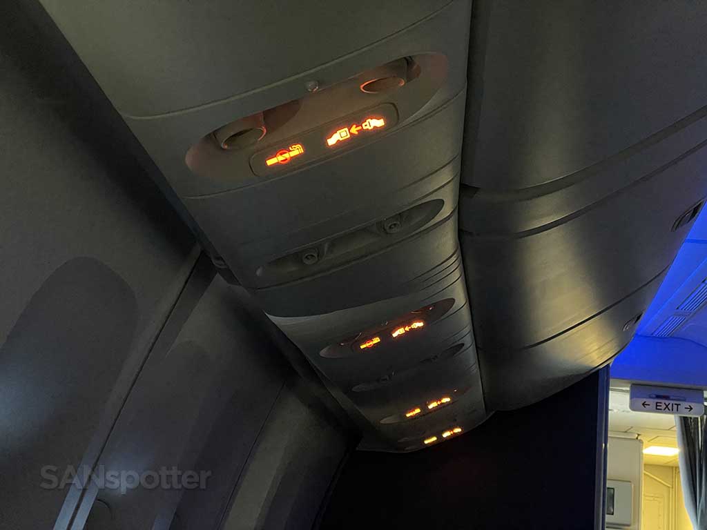 Fasten seatbelt sign