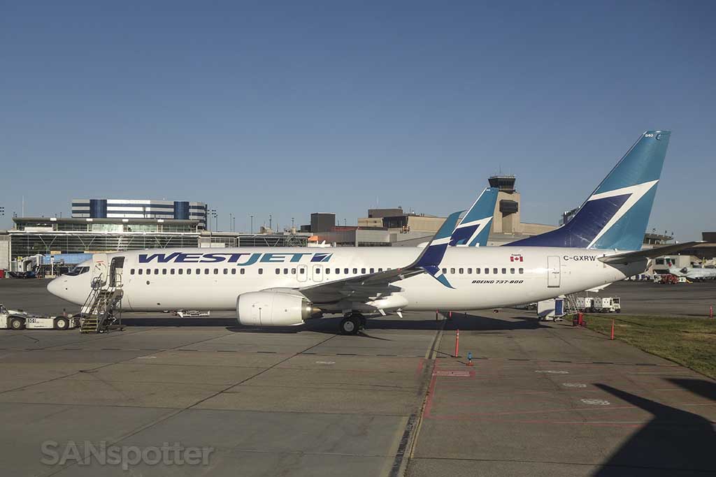 WestJet 737-800