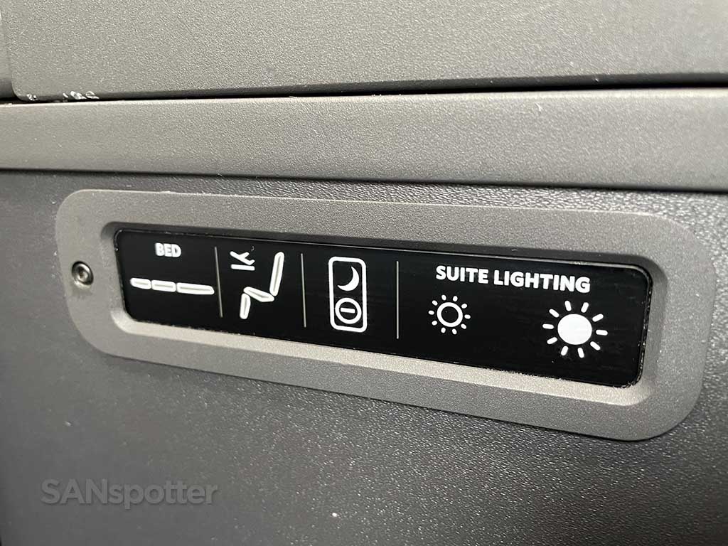 Delta one seat buttons