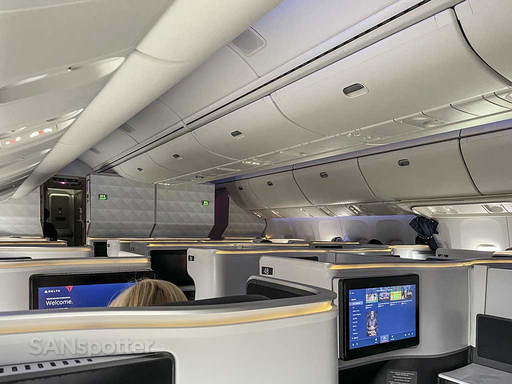 Delta one vs first class