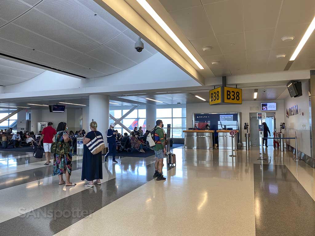 Gate b38 jfk terminal 4