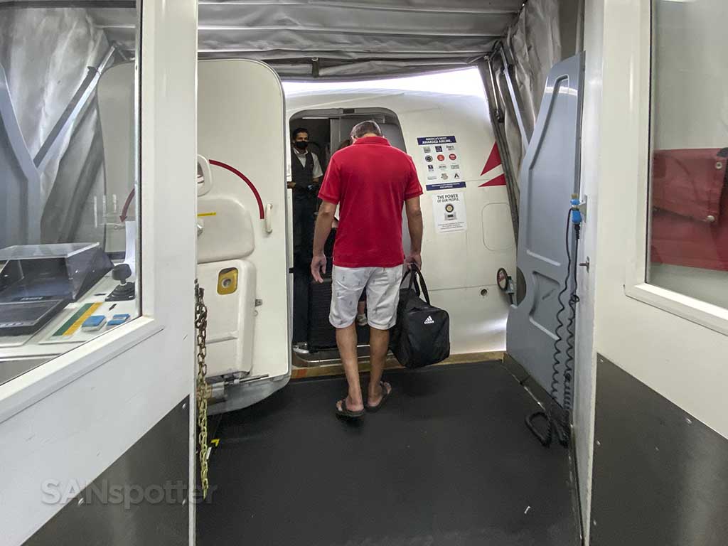 Delta 737-800 boarding door