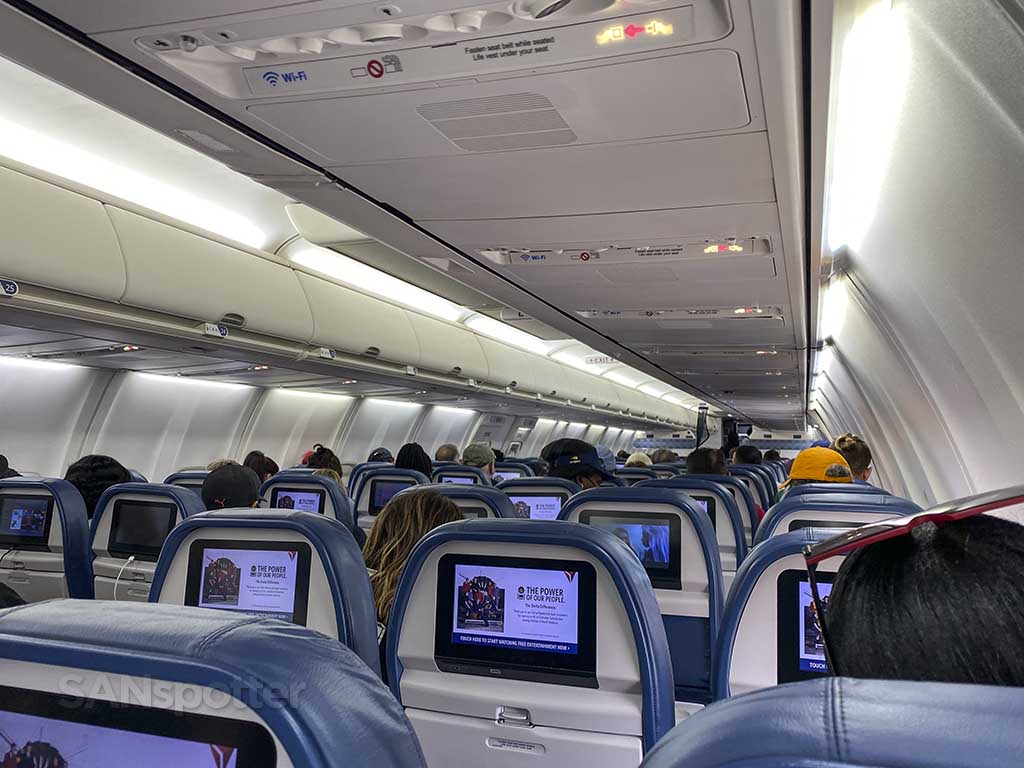 Delta 737-800 interior