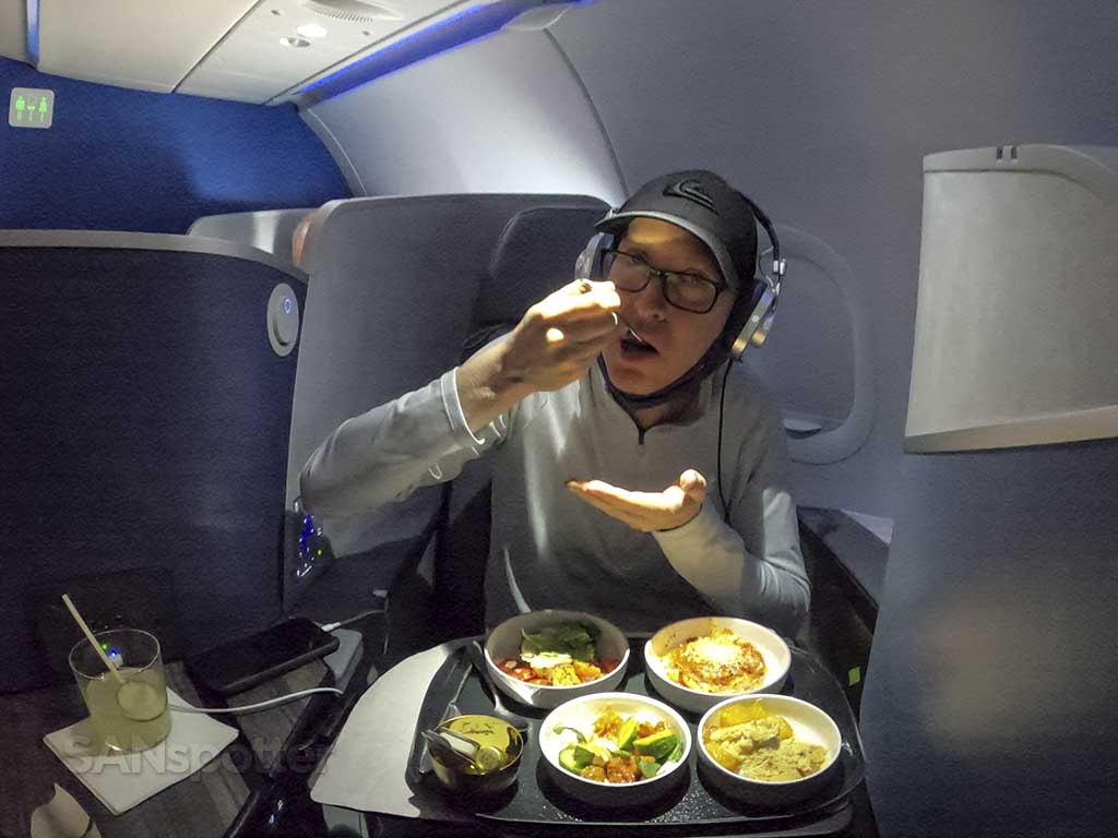 SANspotter eating jetblue mint suites