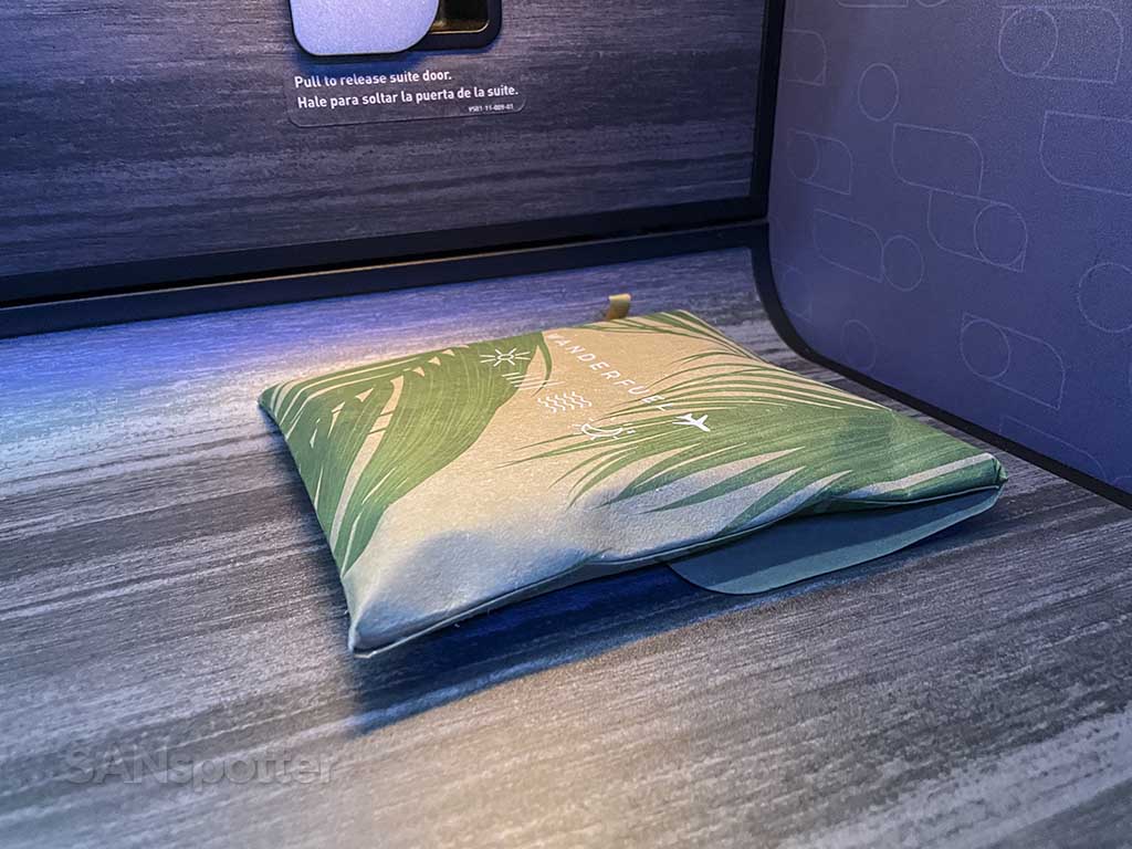 Jetblue mint environmentally friendly amenity kit