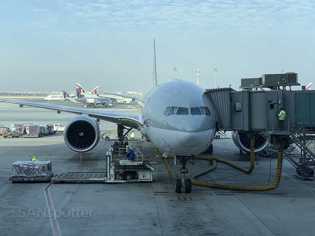 Qatar airways 777-300