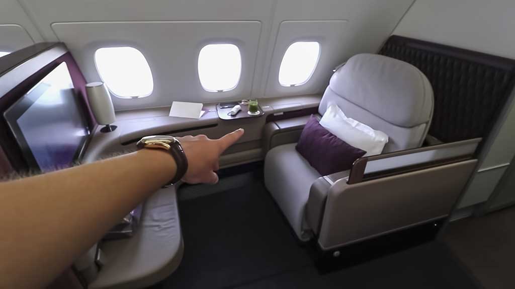 Qatar Airways first class seat