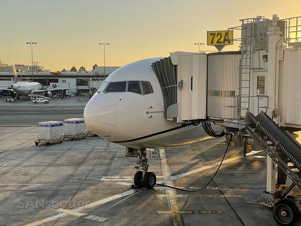 United 767-300 nose closeup