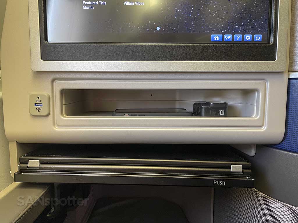 Useful storage bins United Polaris