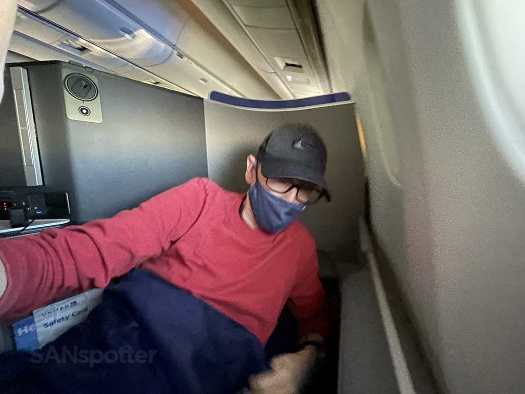 SANspotter lie flat business class seat United airlines