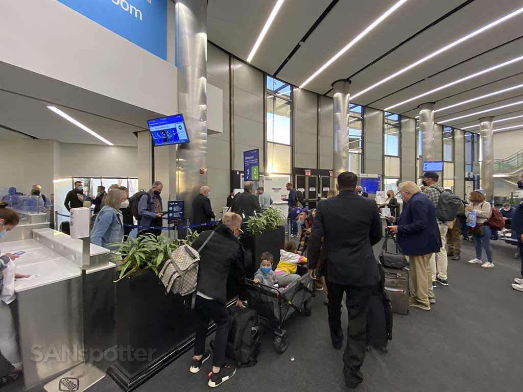 United airlines gate terminal 7 LAX