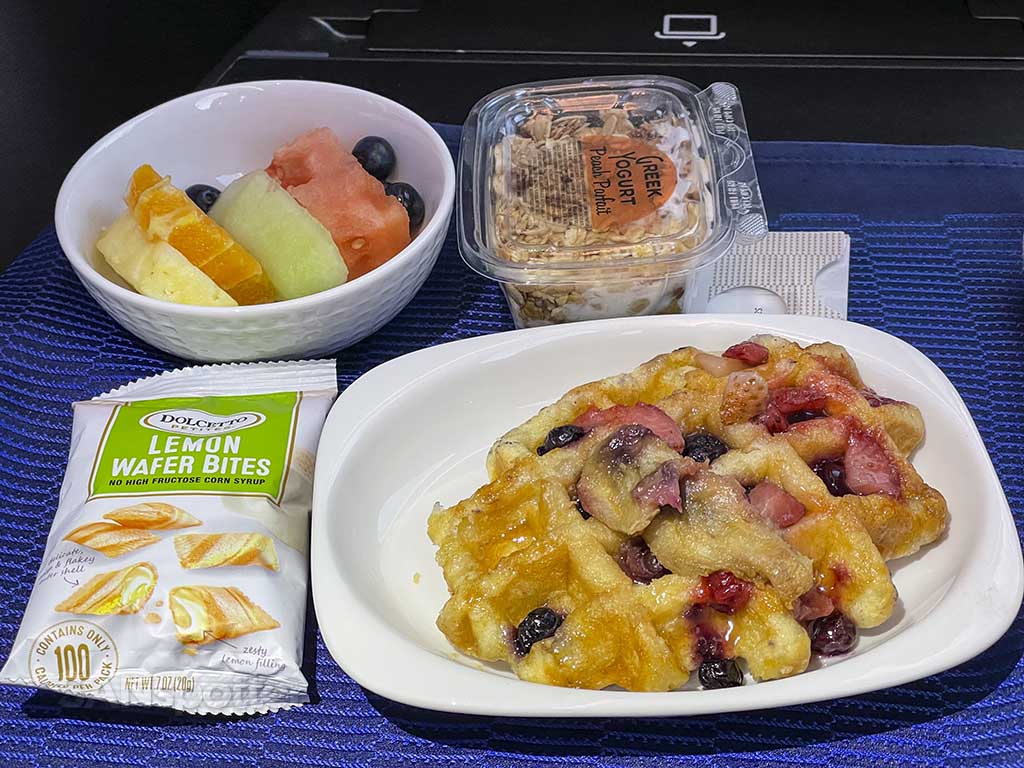 United airlines business class breakfast waffles 