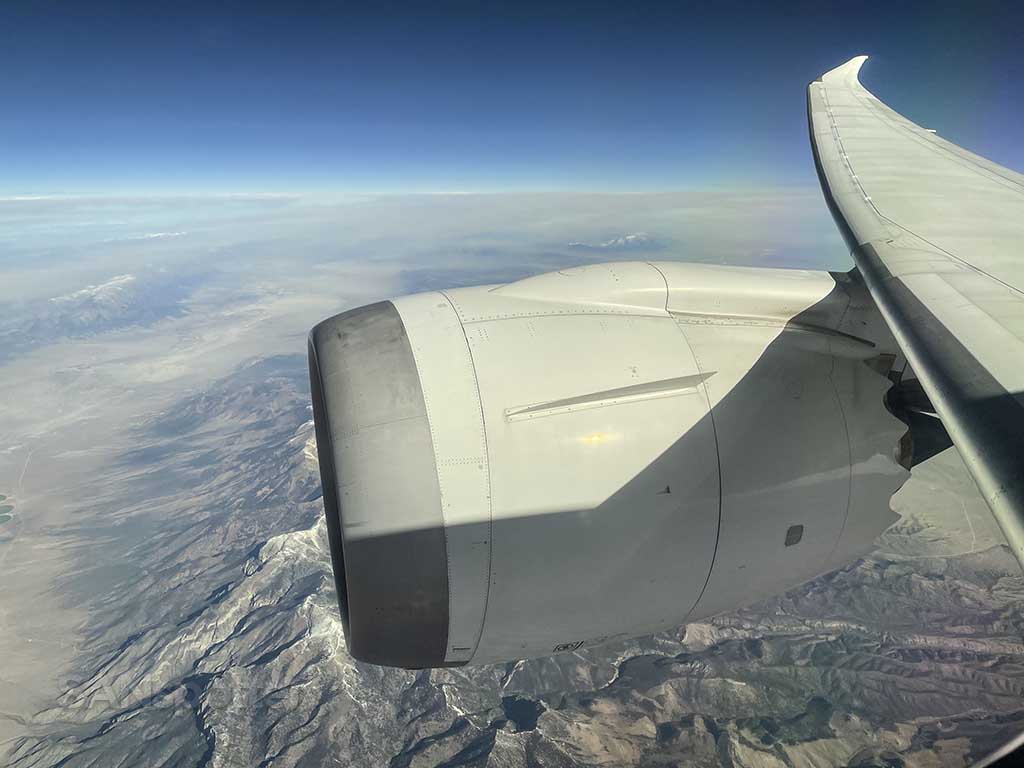 Flying over mountains United 787-8 