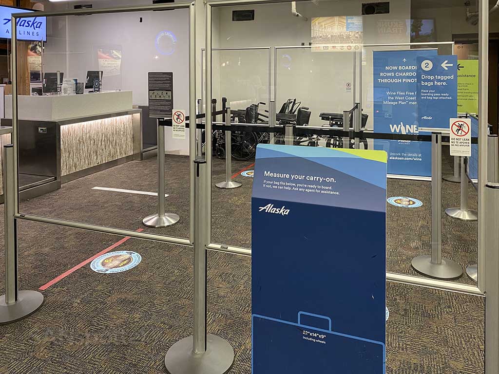Alaska airlines check in STS airport