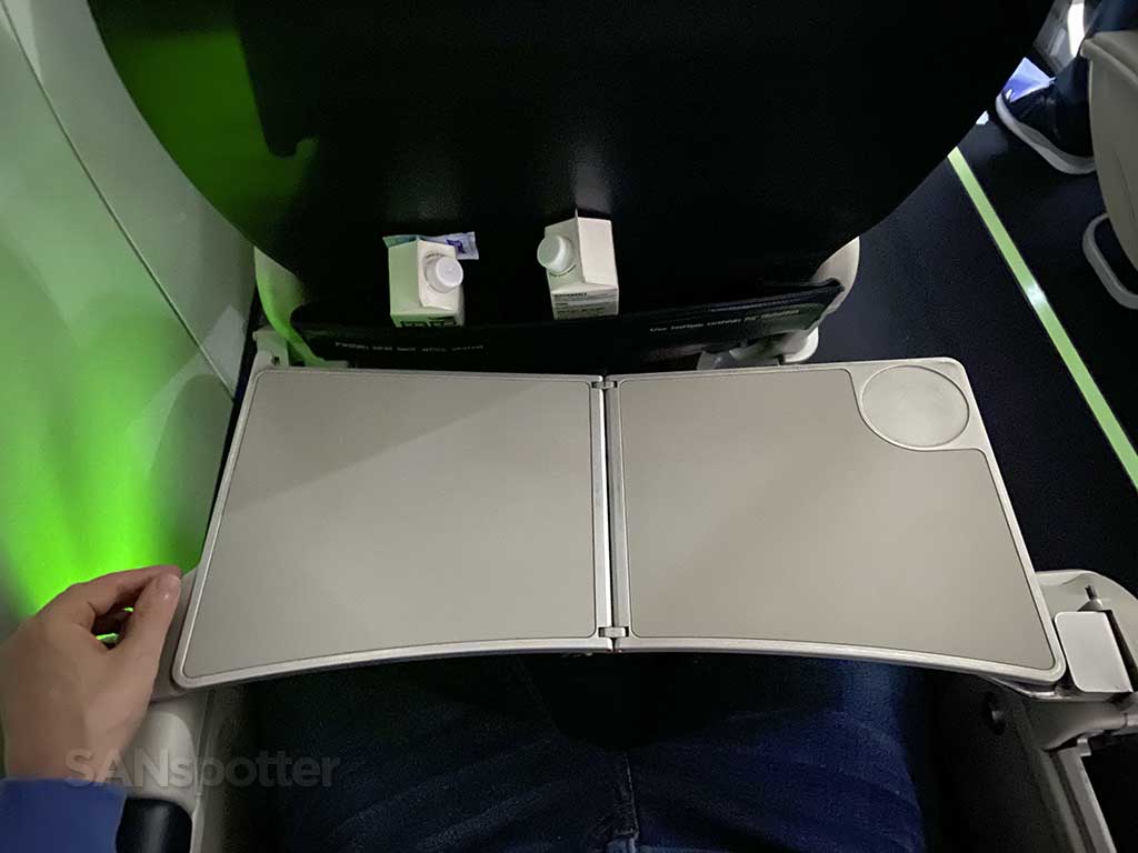 Alaska Airlines E175 first class tray table 