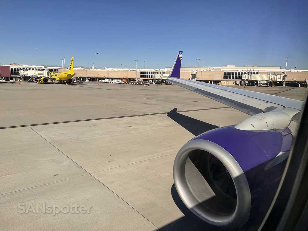 Avelo airlines 737-800 wing and engine