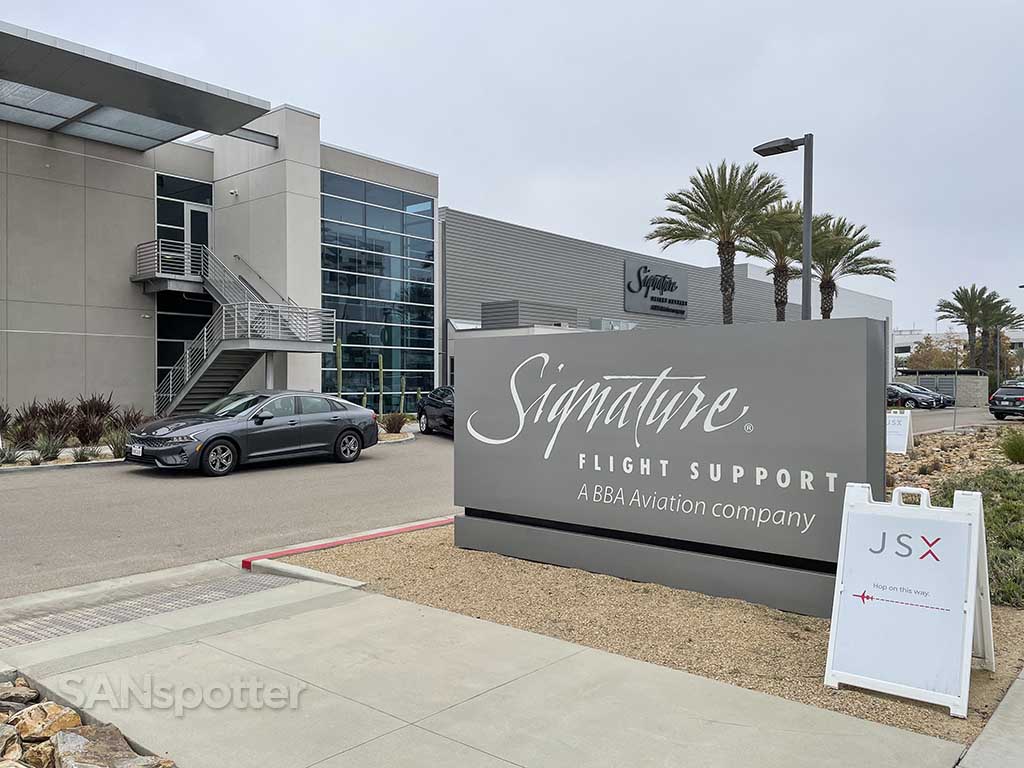 Signature flight support terminal San Diego airport