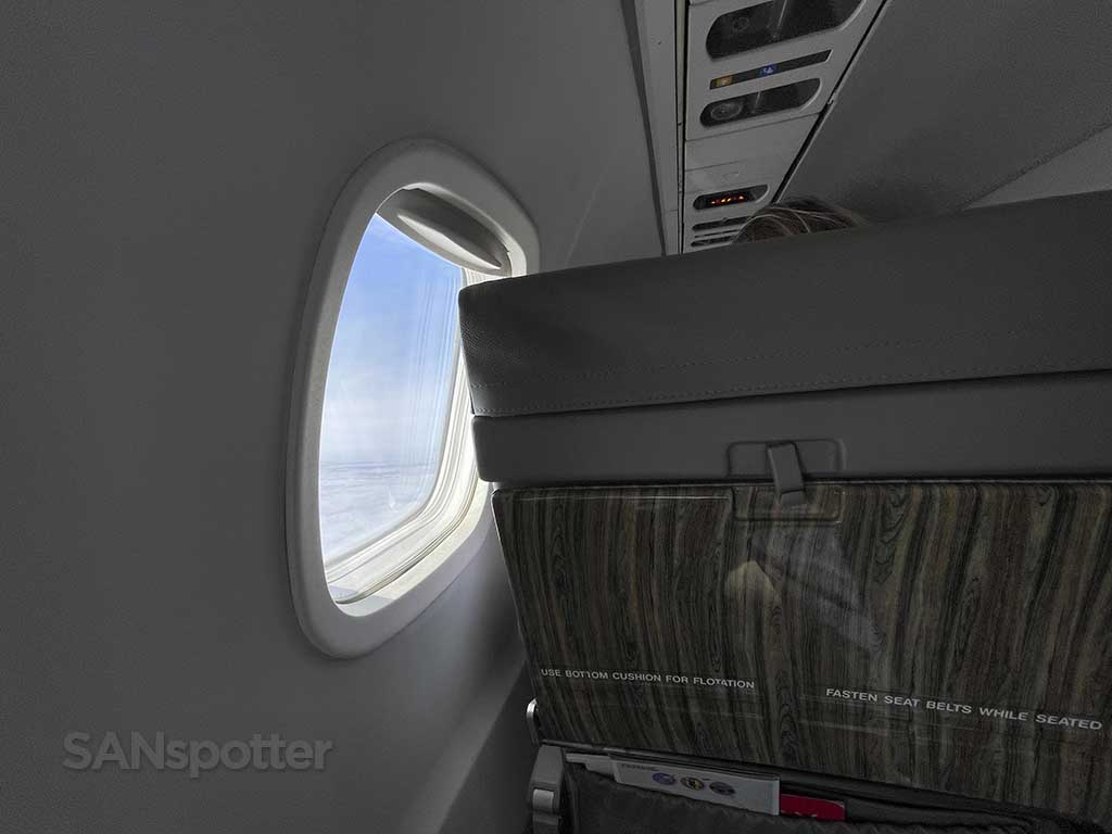 JSX e135 window