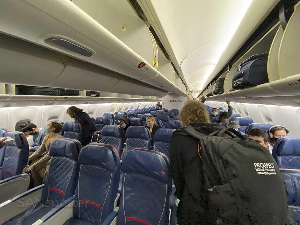 Delta Air Lines 767-300/ER comfort plus cabin