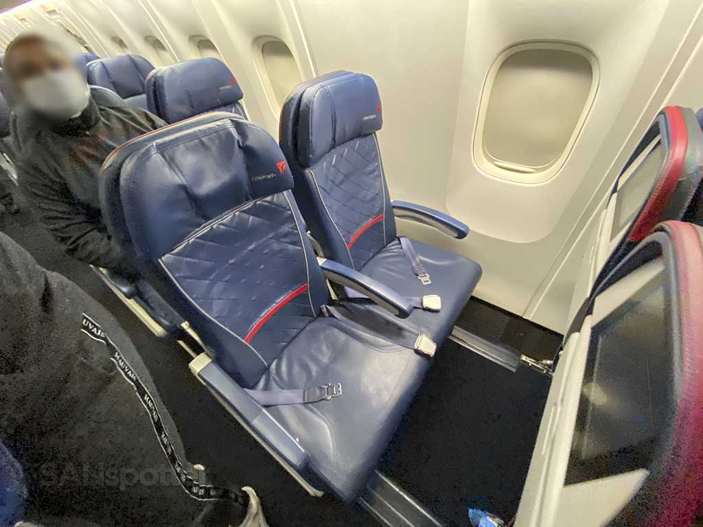 Delta 767-300 Comfort Plus window seats