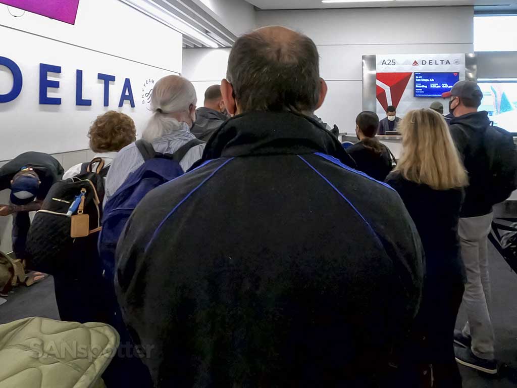 Crowded boarding door delta gate a25 ATL