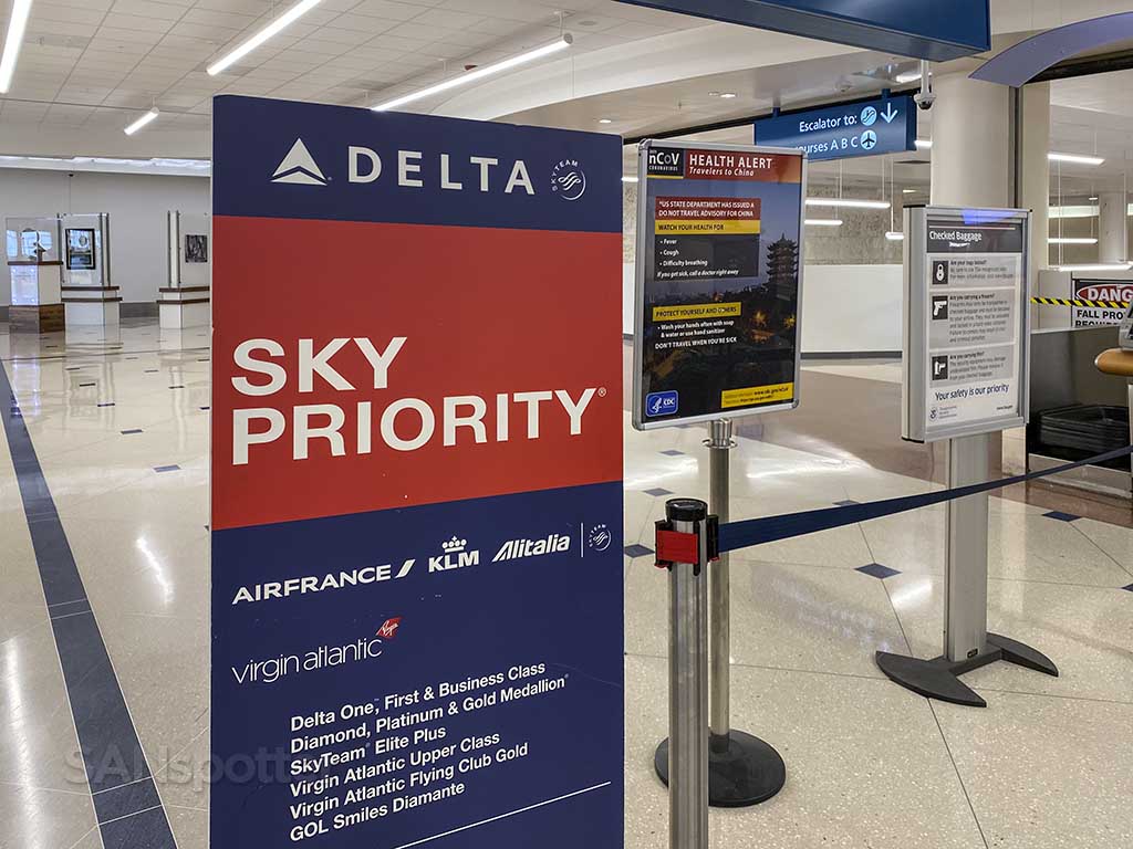 Delta Sky priority check in PBI airport 