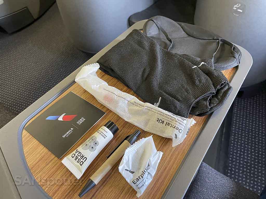American Airlines transcontinental business class amenity kit contents 