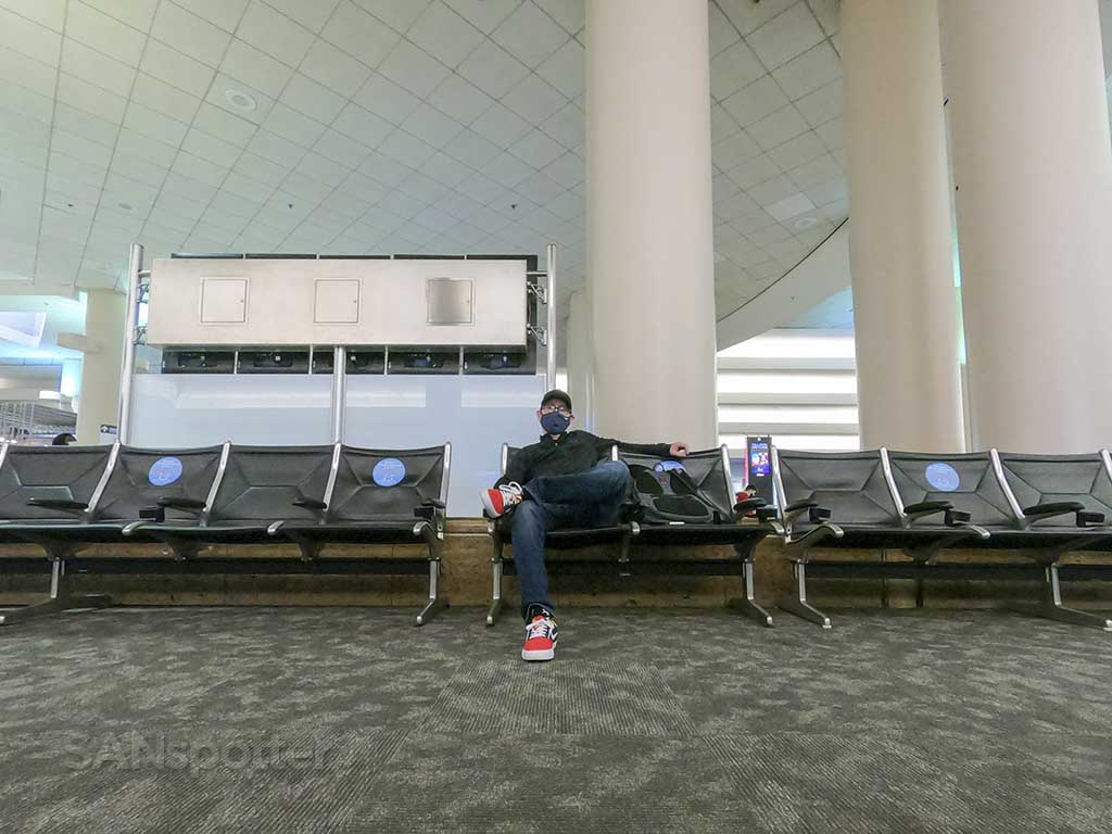 SANspotter sitting in terminal 5 at LAX