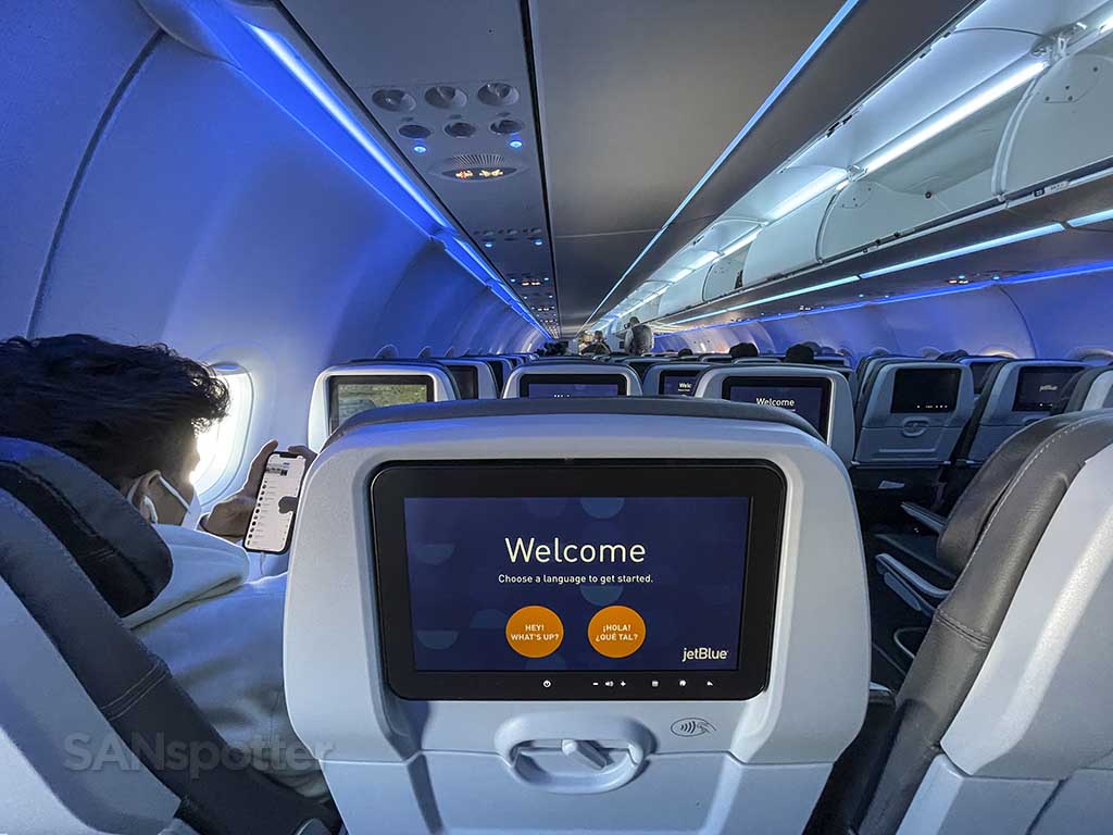 View from middle seat jetblue A321neo economy 